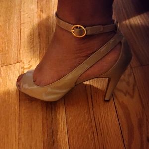 Sassy, classy Tan Strappy open toe high heels